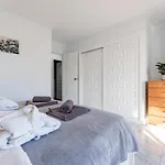 아파트 Sunny 2br Pool Terrace Seaview 베날마데나코스타