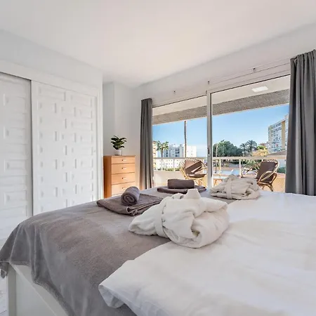 Sunny 2br Pool Terrace Seaview Appartement *